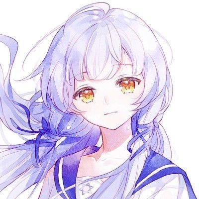 女孩不慎摔坏标本 馆长暖心安抚